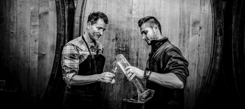 Laurent Champs i zespół Vilmart & Cie w piwnicy szampańskiej w Rilly-la-Montagne, gdzie dojrzewają wyjątkowe szampany Premier Cru. Importer: Festus, Sopot.